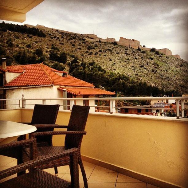 Sunday Apartments نافبليو الغرفة الصورة